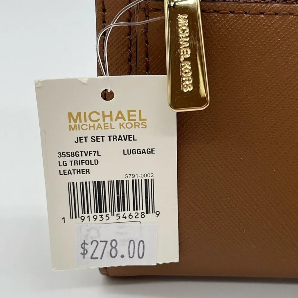 Michael Kors Large Trifold Wallet Luggage - Picture 8 of 8